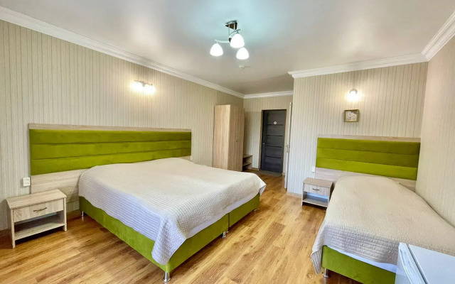 Отель Акварель