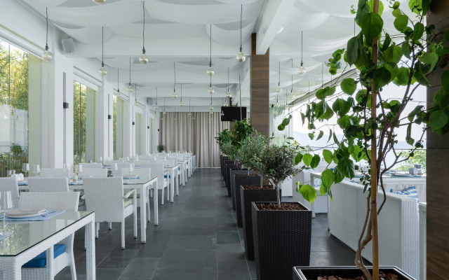 Нotel HIDENS Apart Hotel