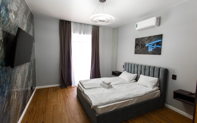 Daymond Private house