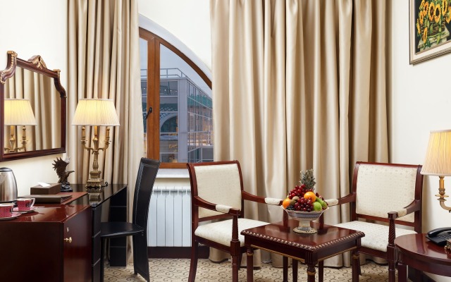TAGANKA-HOLL Moscow Hotel