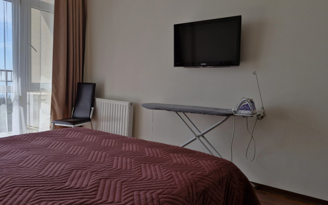 Atlant Alushta 2 Flat