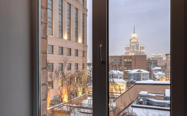 3kh Komnatnaya Na Novokuznetskoy Flat