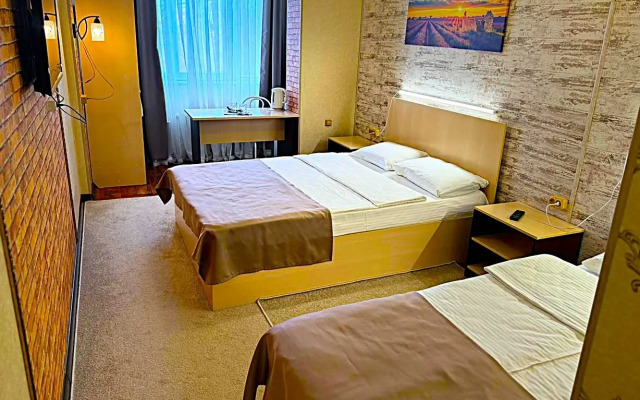 ArtPlaza Hotel