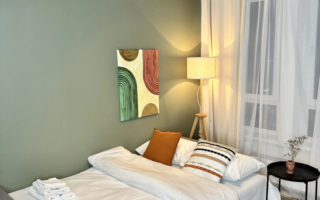 Dizaynerskaya na 33 Etazhe Flat