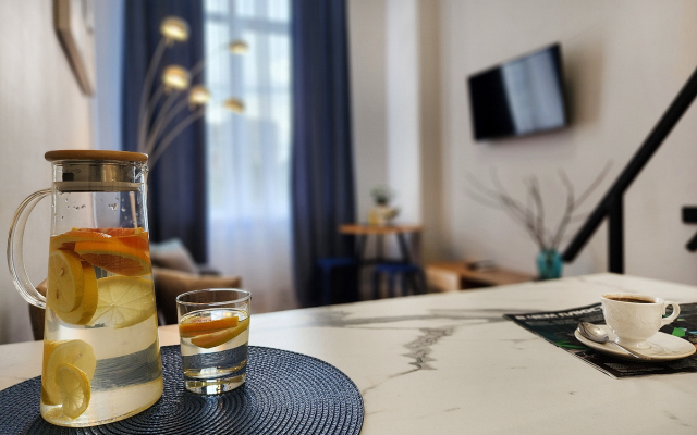 Apartments Queenstay Gold Femili Na Voykovskoy