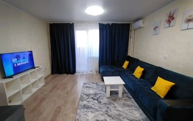 Na Universitetskoy naberezhnoy 97A Flat