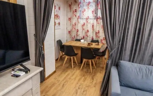 More Rooms Na Ruzheynoy 1 Apartments