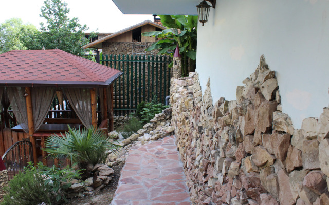 Aida Na Pravoslavnoy Guest house