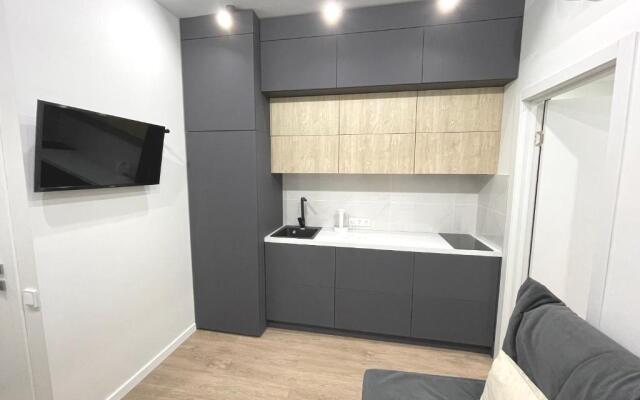 Leont Apartments