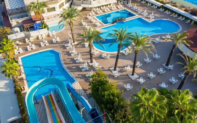 Aydinbey Famous Resort - Ultra All Inclusive