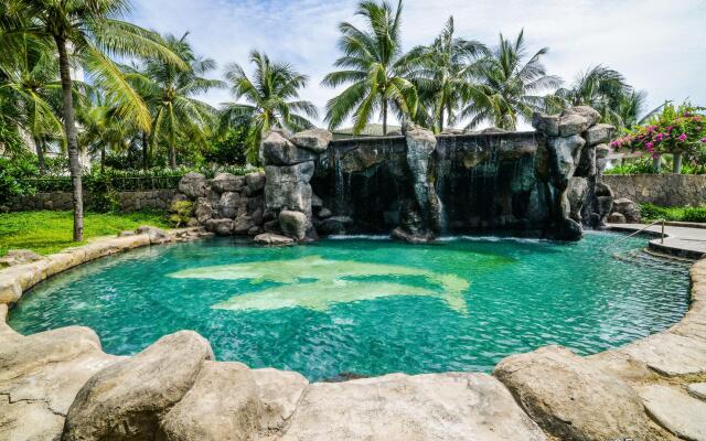 Olalani Resort  Hotel And Condotel