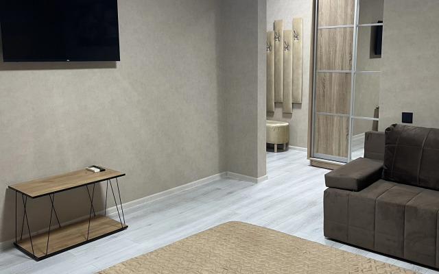 Квартира Ворошилова 155. 8 этаж, Лифт