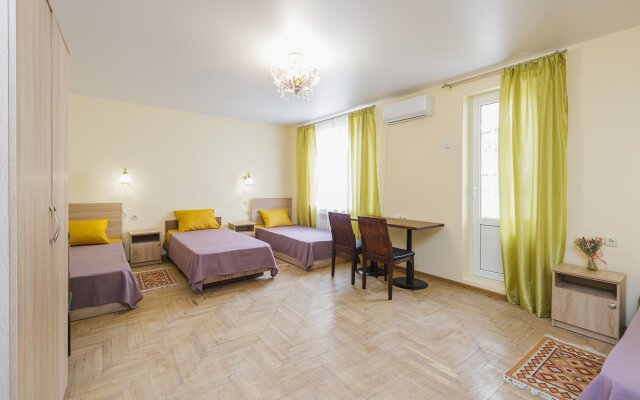 Avrora Guest House