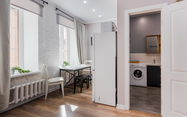 Апартаменты SpbStay 1 на Невском 63