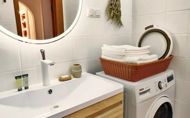 Апартаменты на улице Маршала Бирюзова 18