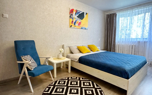 V Tsentre Ryadom s Naberezhnoy i Dostoprimechatelnostyami Flat