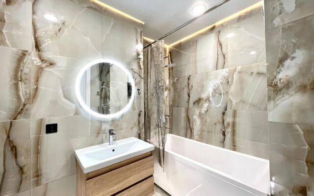 Апартаменты ИннХоум Sky Studio 19 этаж