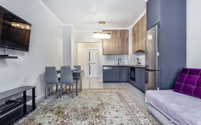 Trekhkomnatnye S Vidom Na Expo Shar Apartments