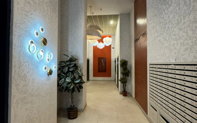 Studiya S Balkonom U Metro Flat