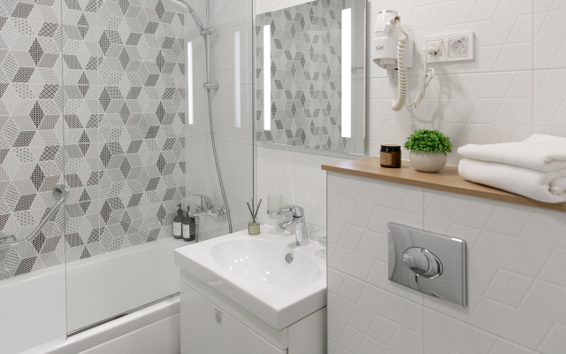 MyhomeYourhome Na Salova 61 Apartments
