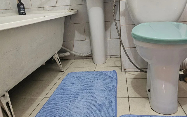 Prostornaya Dvukhkomnatnaya Na 10 Etazhe Flat