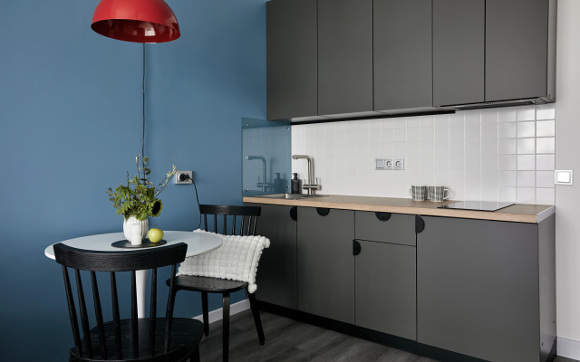 Апартаменты MyHomeYourHome на Проспекте Буденного д.15