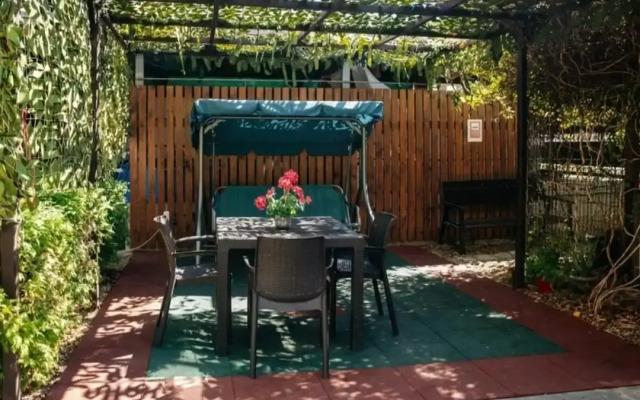 Guest House S Basseynom