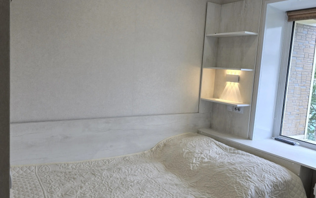 Na Avtostancii Elizovo Triple Living Quarters