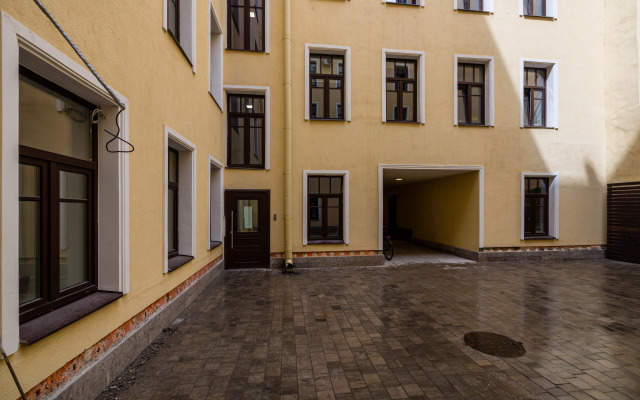 U Vokzala I Naberezhnoy Reki Fontanki Apartments