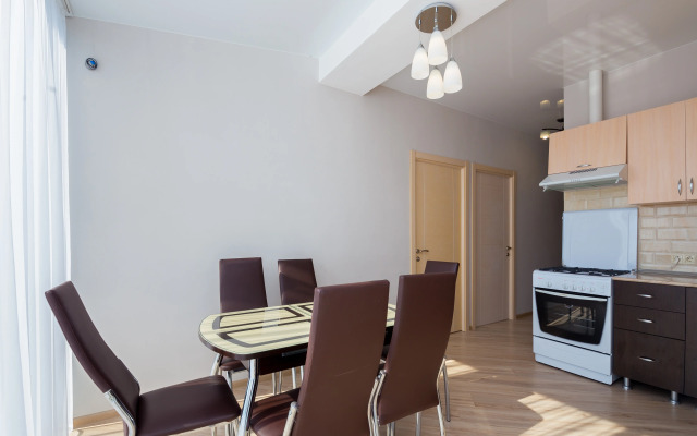 Three-Room Apartments for 5-7 People