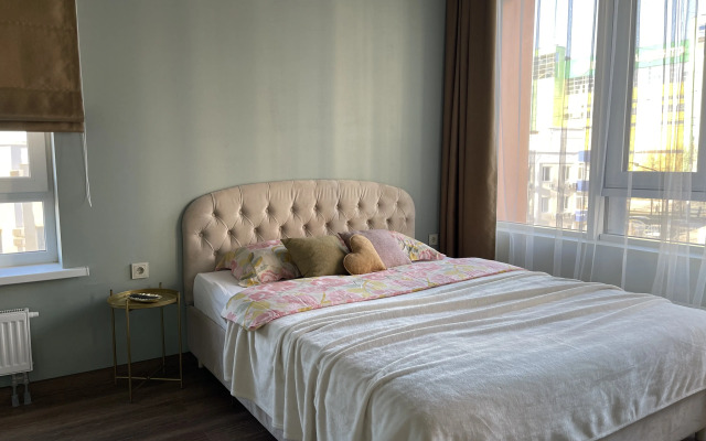 Roskoshnaya Flat
