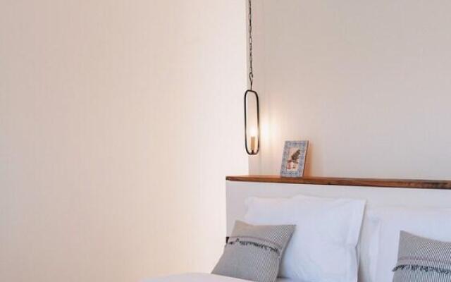 To Be Social House Hotel