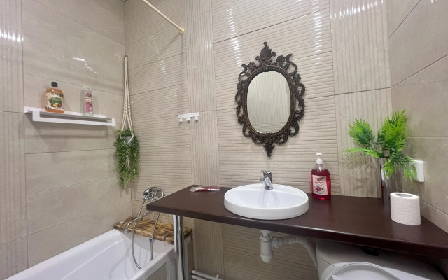 Na Ulitse Livenskaya 33K1 Flat