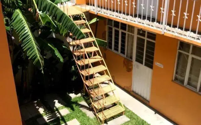 Los Nardos Hostel by Rotamundos Hotel