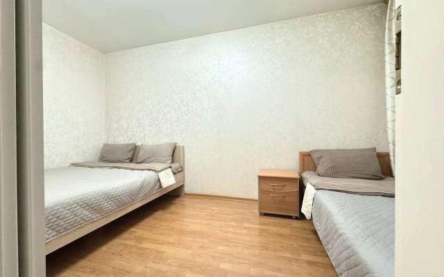 Квартира Двухкомнатная с Балконом и Кондиционером в Центре на Весенней