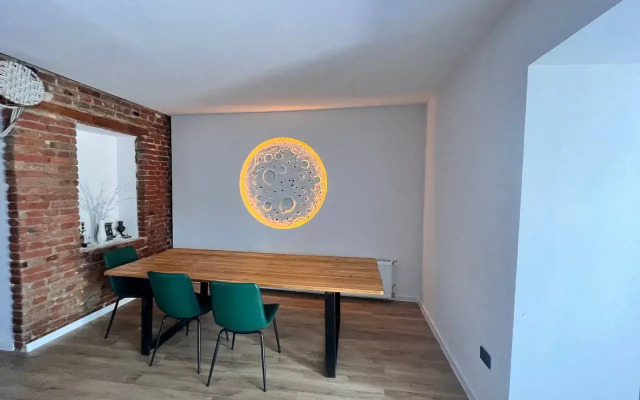 Villa Trekhkomnatniy Dvukhetazhniy Dom s Basseynom Niabi Villa