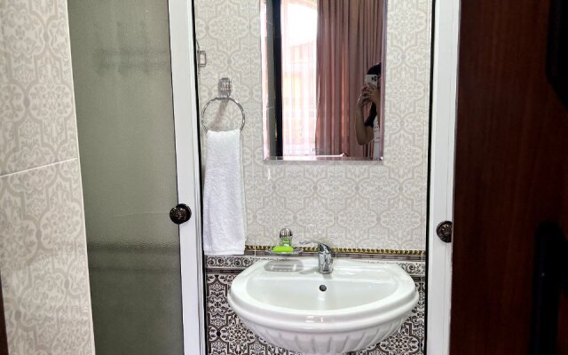 Shahnoza Grand Guest House