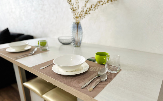 Апартаменты Меридиан Макатаева 127/11 (702)