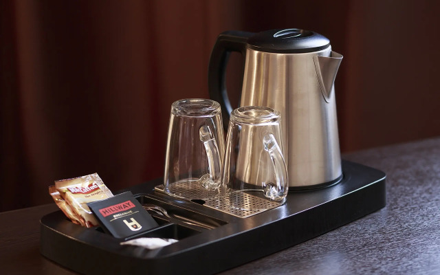 Отель Бардин