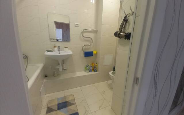 Апартаменты Ленина 40