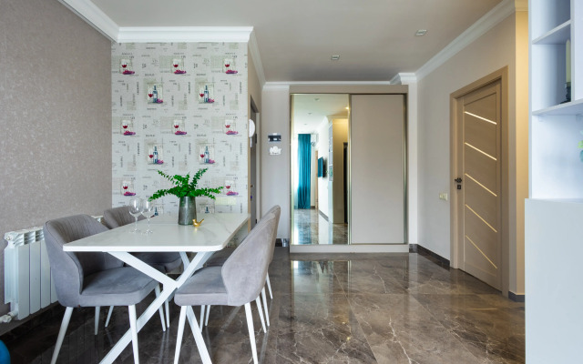 KeyGo #0147 1 Bedroom near Opera Theatre Apartments