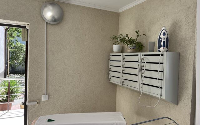 Апартаменты 412 Мира 3