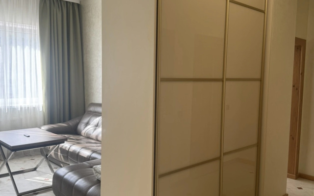 Prestizh (do 4 chel.) Apartments