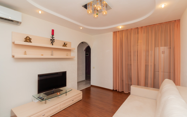 Апартаменты на Салютной 26