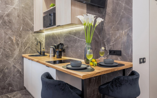 Квартира с бассейном на территории МореСолнцеАпарт