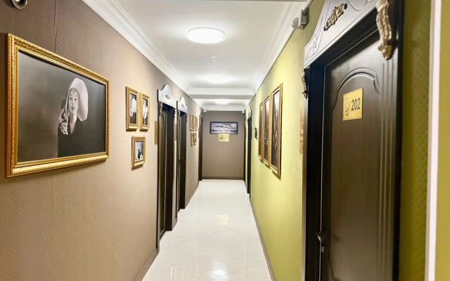 Отель Monroe