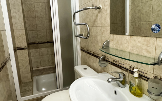 Zapovednyij Arhyiz Guest House