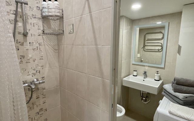 Studiya S Cherdakom Naprotiv Tts Gorki Gorod Flat