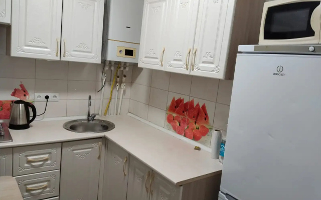 Kvartira Uutnaa Odnokomnatnaa v Samom Centre Symkenta