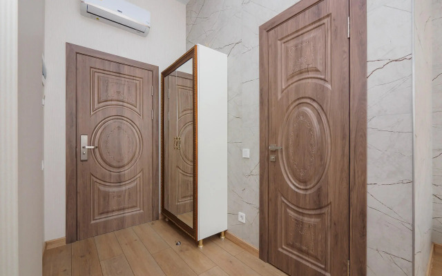 S Basseynom Ryadom S Plyazhem Albatros Apartments
